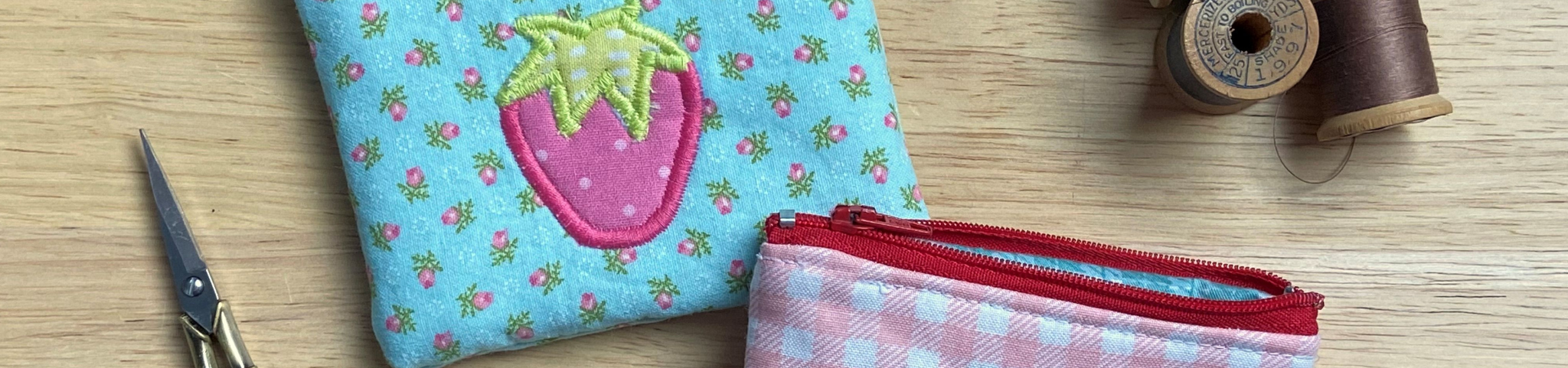 Craftsy Premium: Berry Sweet Zipper Pouch