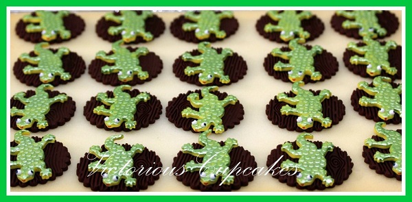 Fondant Lizard Cake Toppers