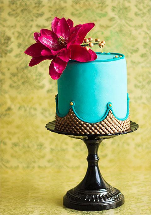 Blue Cake with Sugar Rose - Bluprint Member Cake