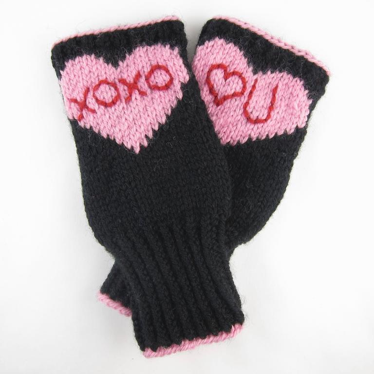 XOXO Heart Gloves - Bluprint Member Project 