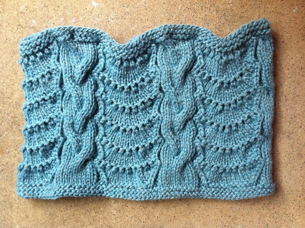 Knit cable lace cowl - Craftsy.com pattern