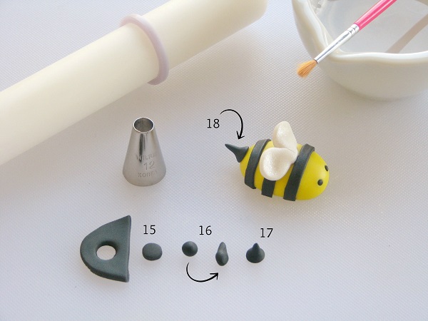 Final Steps of Making a Fondant Bumble Bee