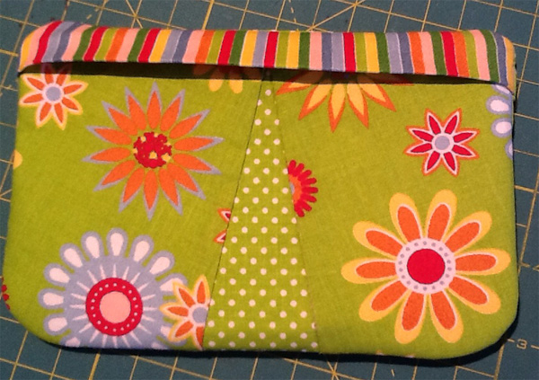 My First In The Hoop Pouch by Craftsy member gutemine