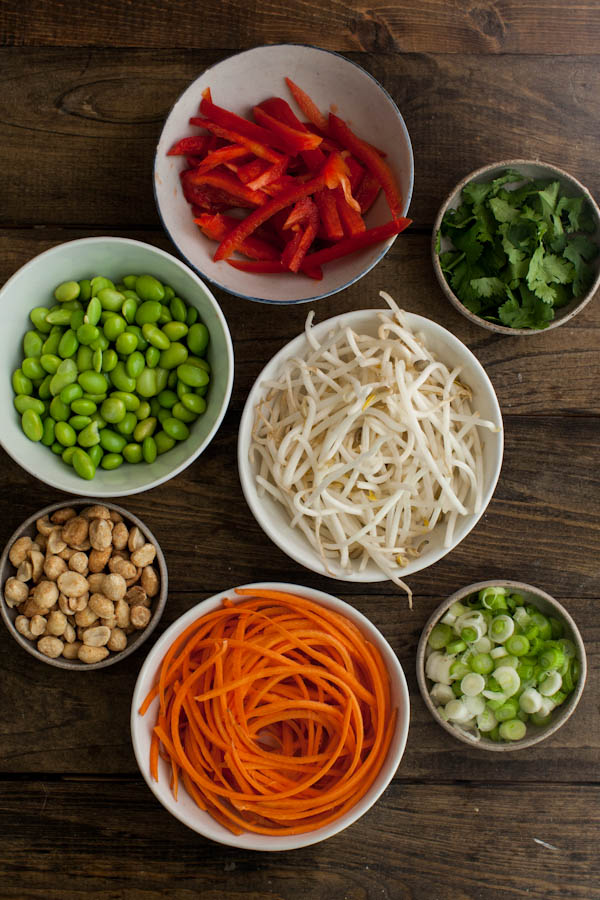 Ingredients for vegetarian Pad Thai