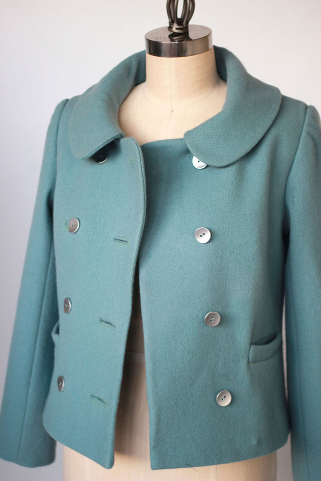 Machine-Made Buttonholes on a Women's Blazer