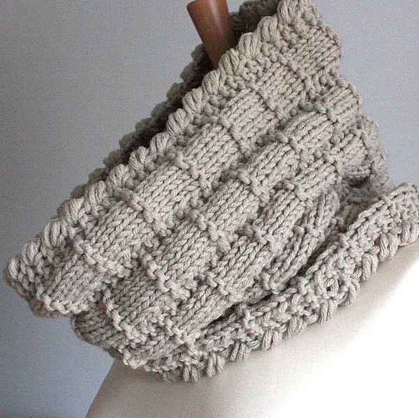 Knit basket cowl