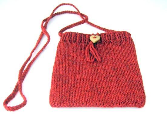 Knit purse heart bag - Pattern on Craftsy 