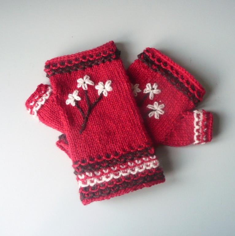 Blossom knitted and embroidered fingerless gloves