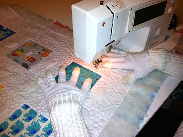 Using Machingers Quilting Gloves 