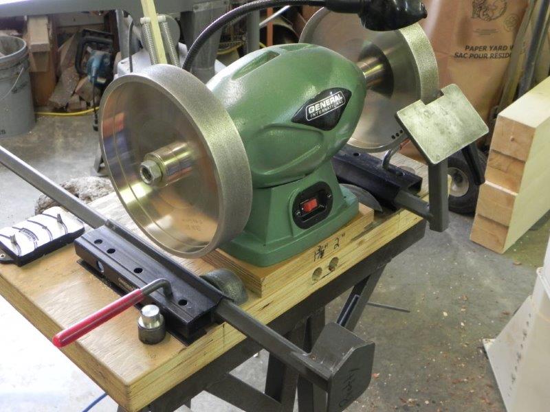 Grinder with basic jig setup