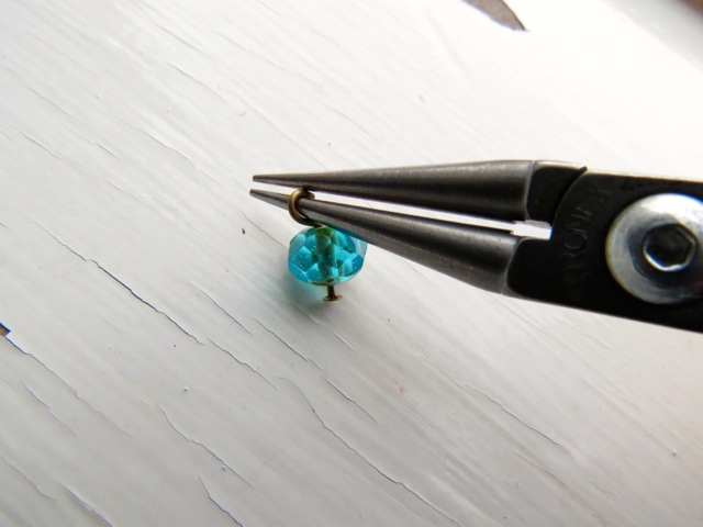 Turning Copper Wire with Round Nose Pliers
