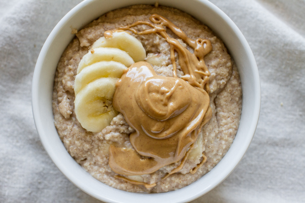 Cooked Oat Bran With Banana and Peanut Butter