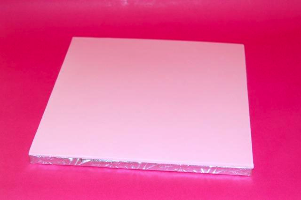 Step 1- Cover the board in fondant