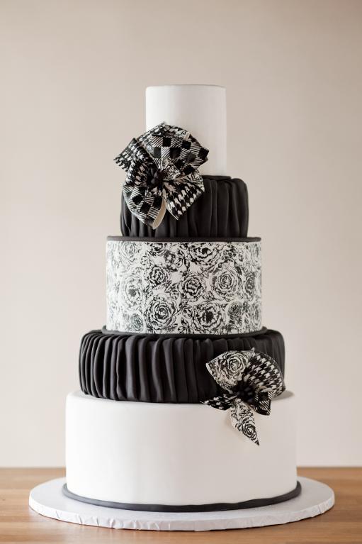 Black and white stamped cake by Erin Gardner