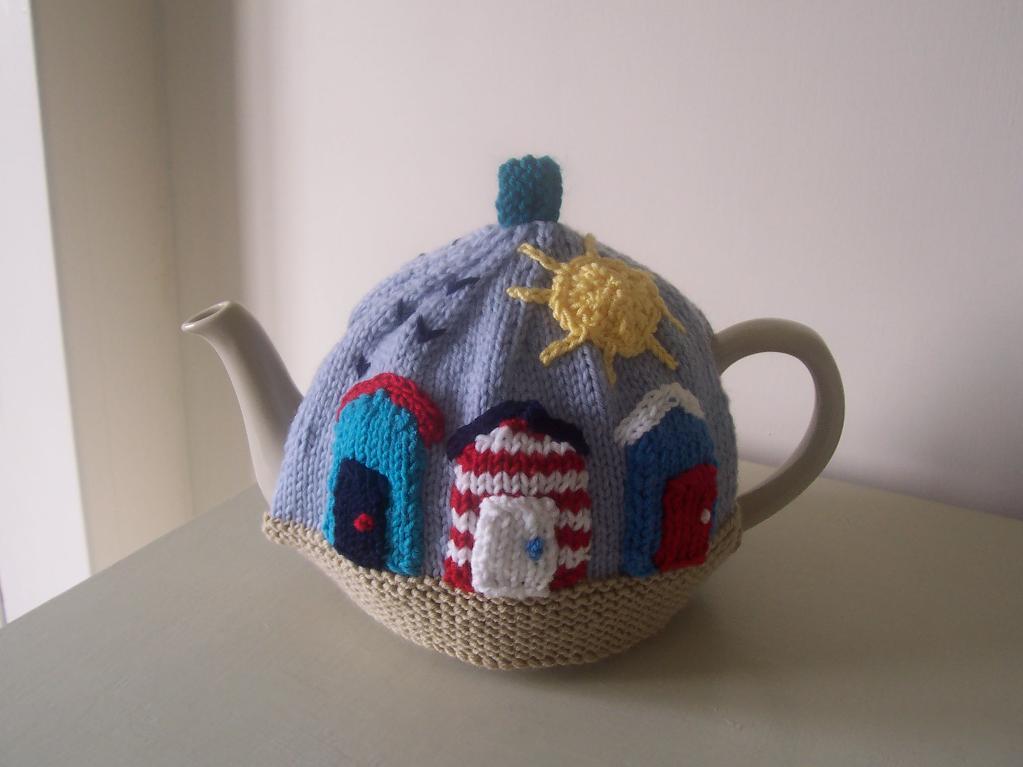 Knit sunny seaside tea cozy