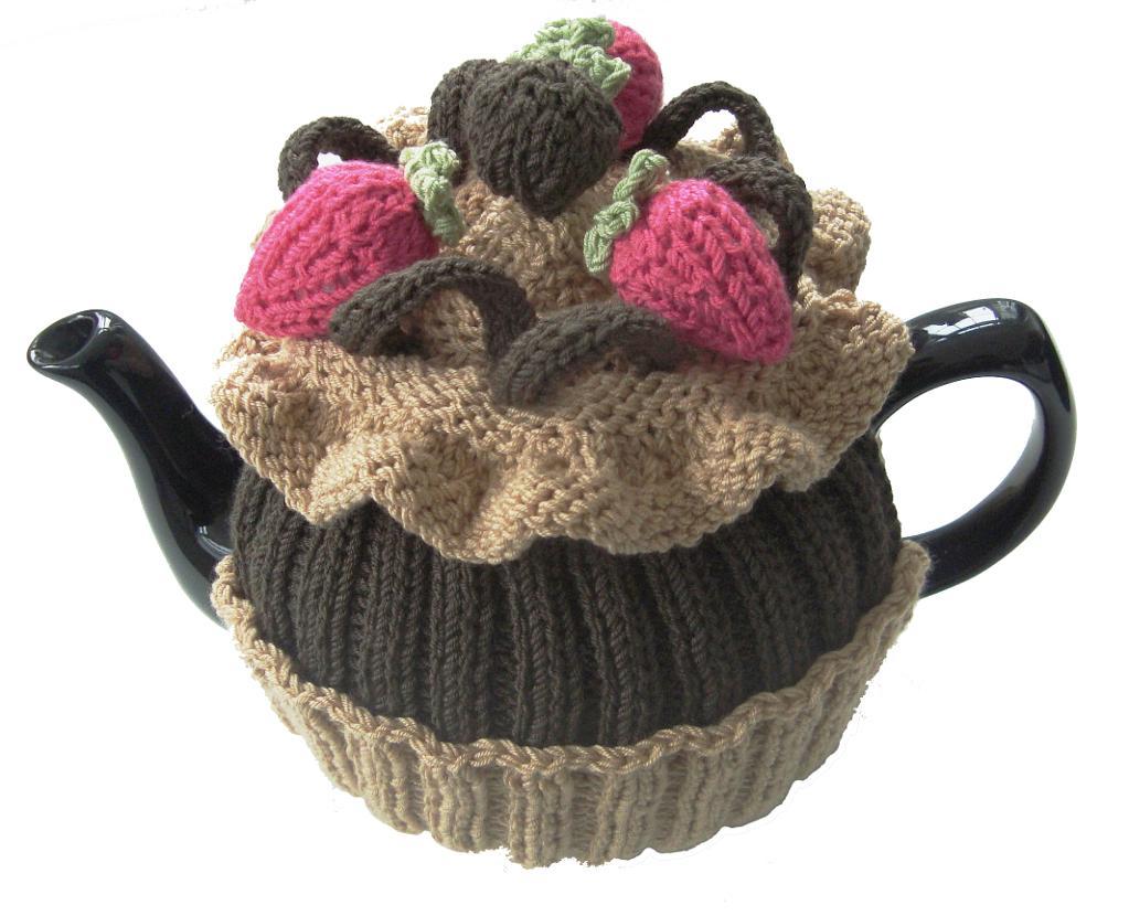Knitted chocolate cupcake tea cozy
