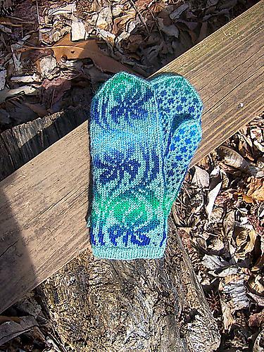 Blue knit lily mittens
