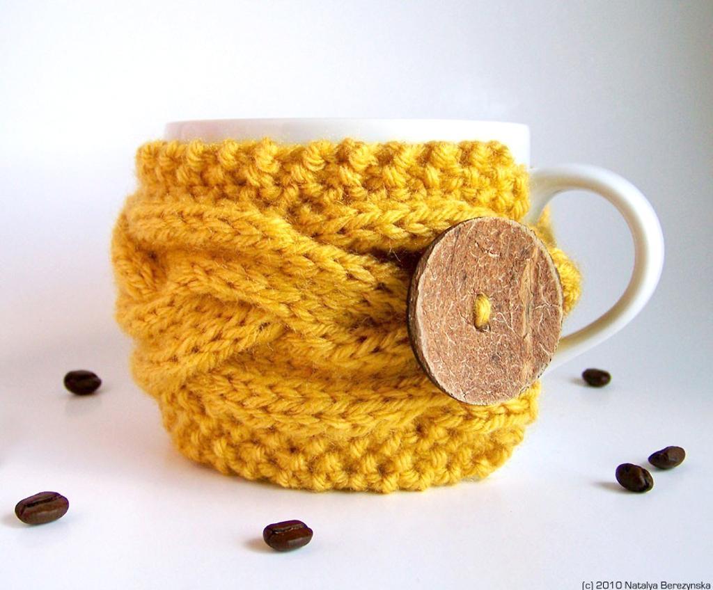 Knit coffee cup cozy