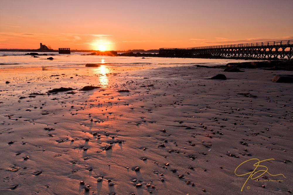 With 3-Stop Graduated Neutral Density Filter