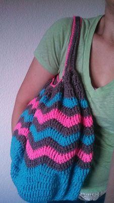 Free Crochet Pattern on Bluprint - Chevrolicious Summer Carry