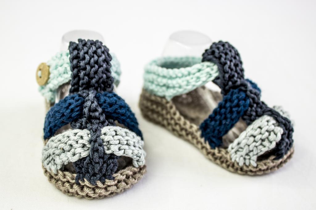 Knitted baby sandals