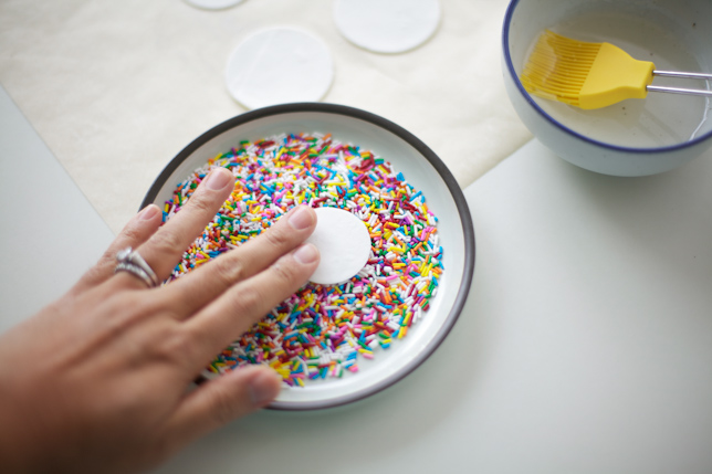 Coating gum paste with rainbow sprinkles