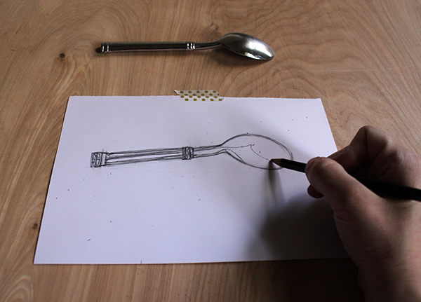 spoon contour drawn