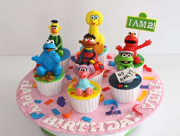 Sesame Street 3-D cupcakes