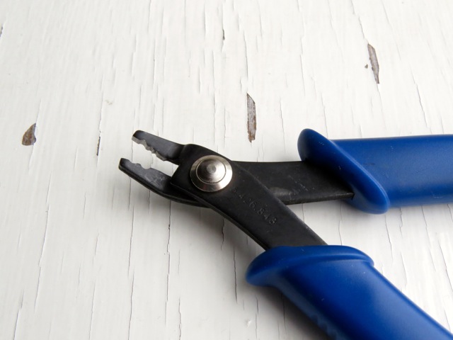 Standard crimping pliers