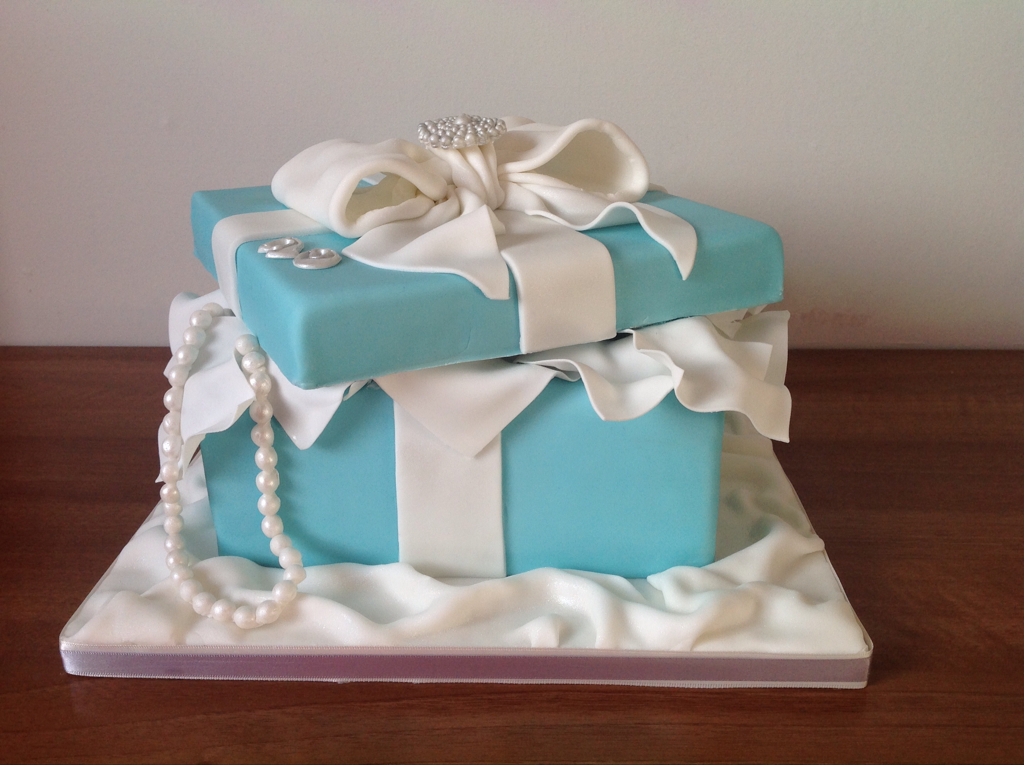Tiffany box cake