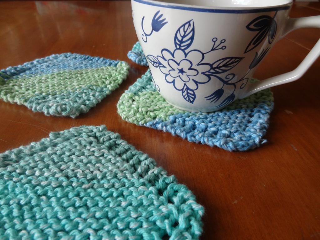 Simple knit coasters