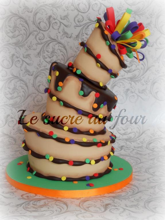 Topsy turvy cartoon cake, leaning