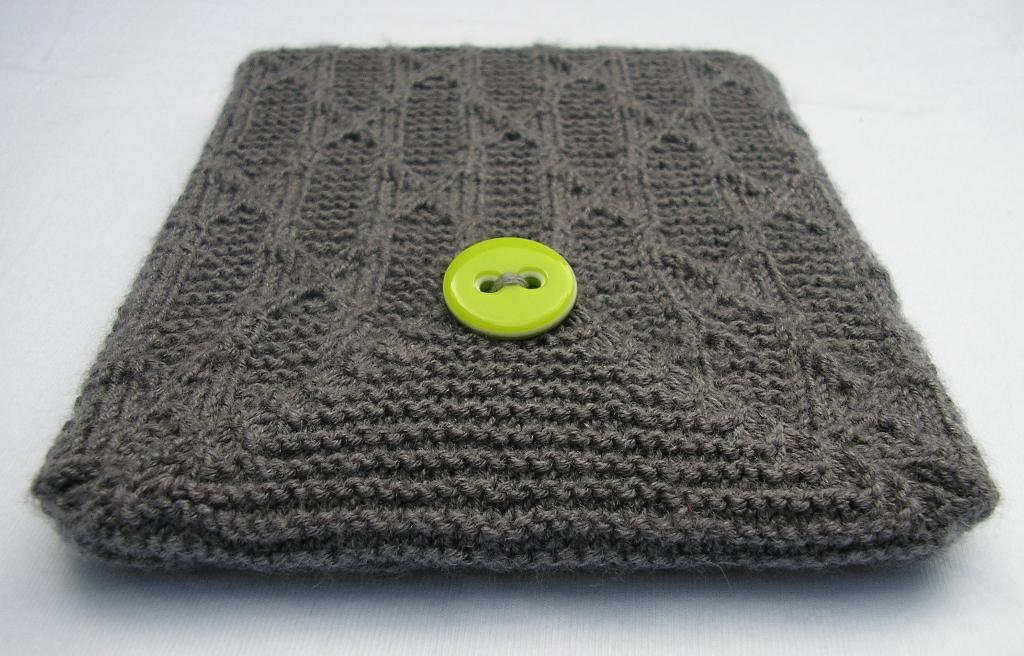 Knitted tablet or Kindle case