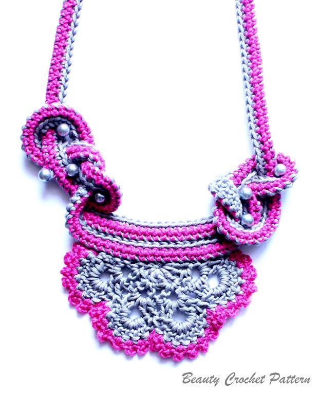 Crochet two colors necklace