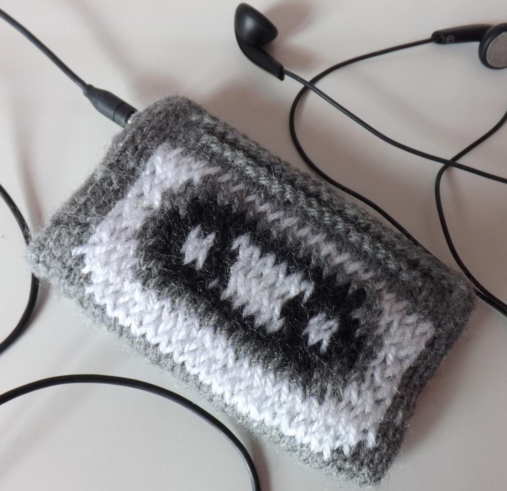 Knitted cassette tape ipod cover