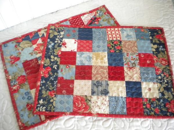 Scrappy patchwork place mats on Bluprint