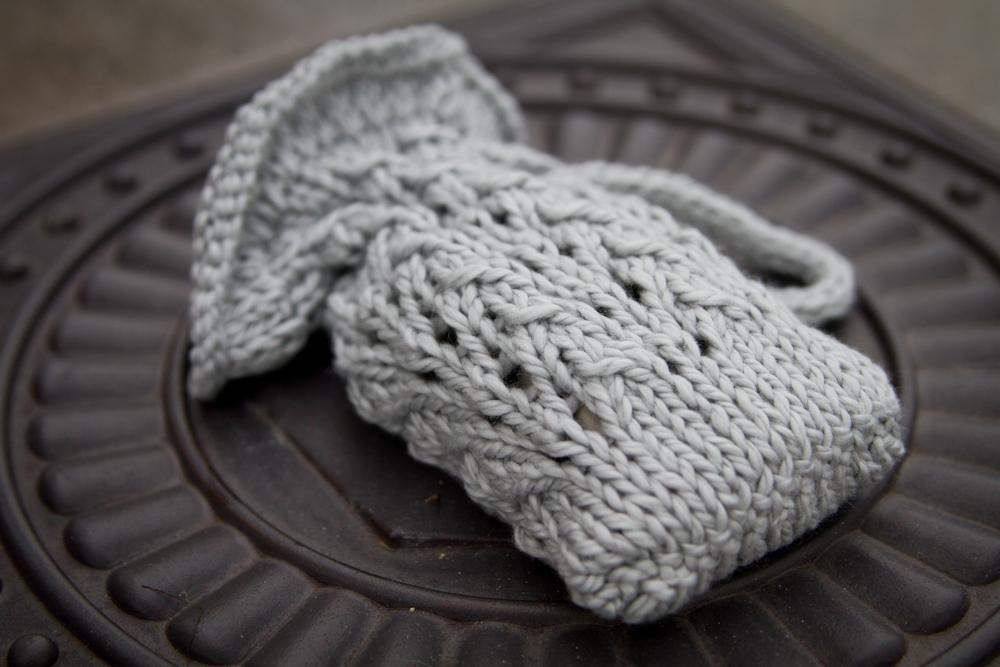 Knitted soap sachet