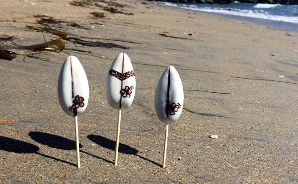 surfboard cake pops