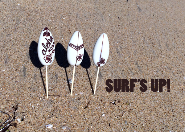 Surfboard cake pops