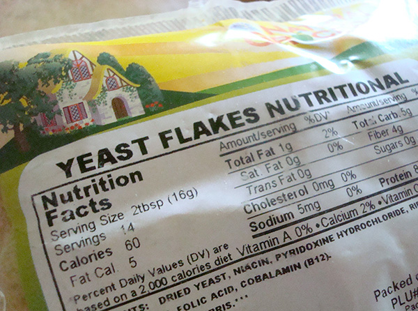 Nutritional yeast flakes