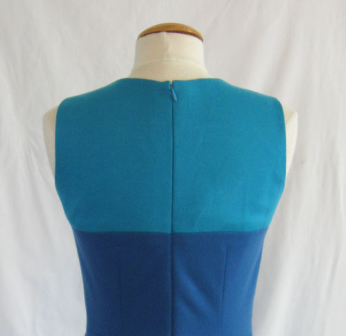 zipper in back bodice