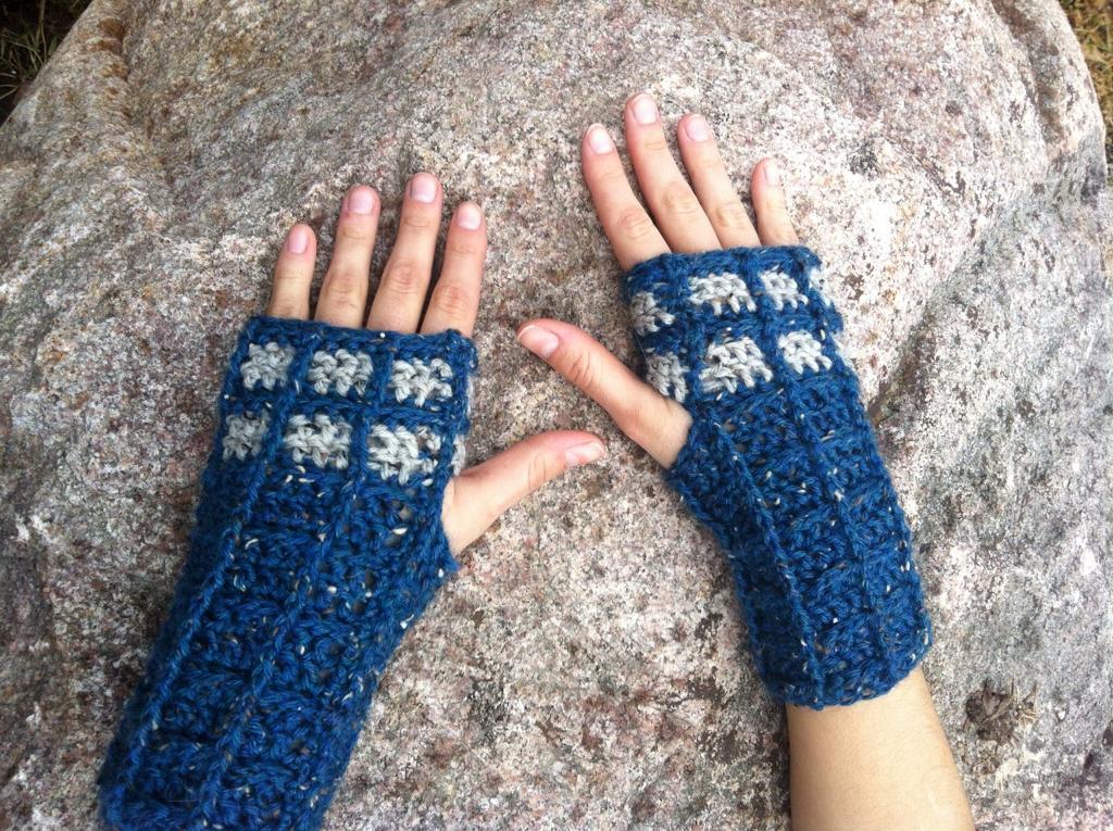 Crochet TARDIS fingerless gloves