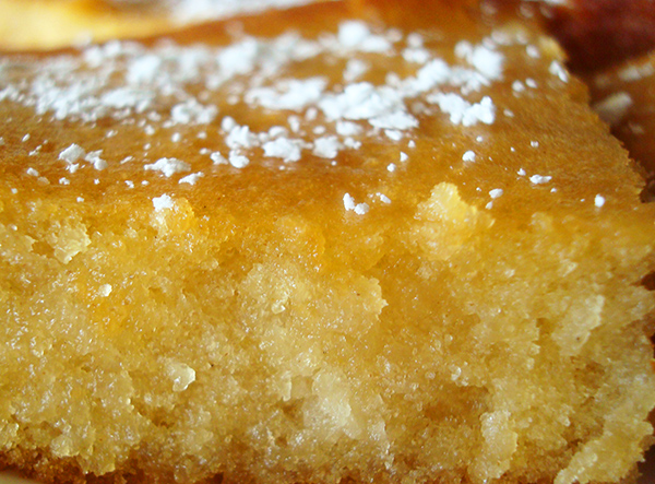 Olive oil cake: so moist!