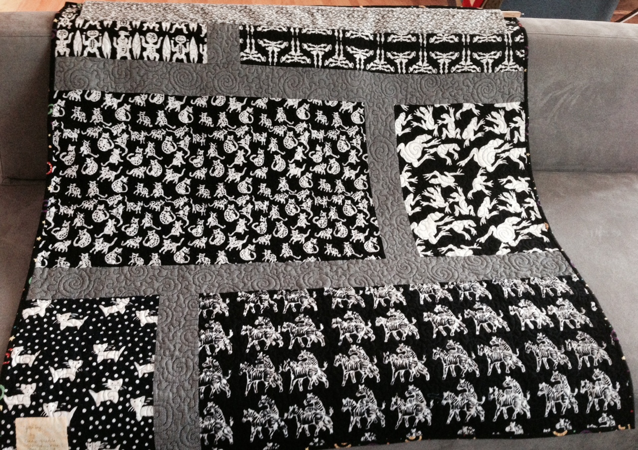 Quilt Back in black and white