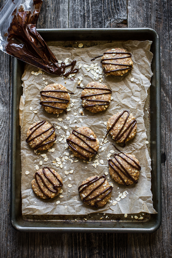 Cookies With Chocolate Drizzle
