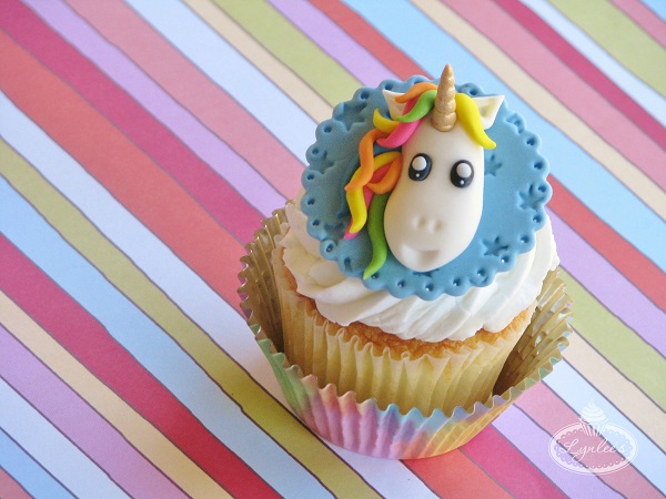 Unicorn fondant cupcake topper