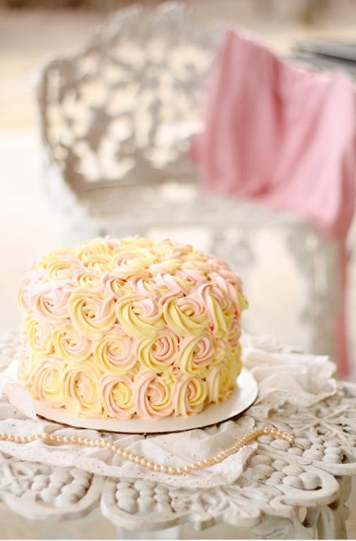 full_2426_196585_RosetteCake_1