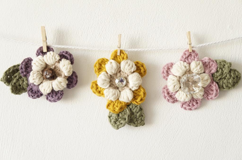 Mother's Day flower brooch