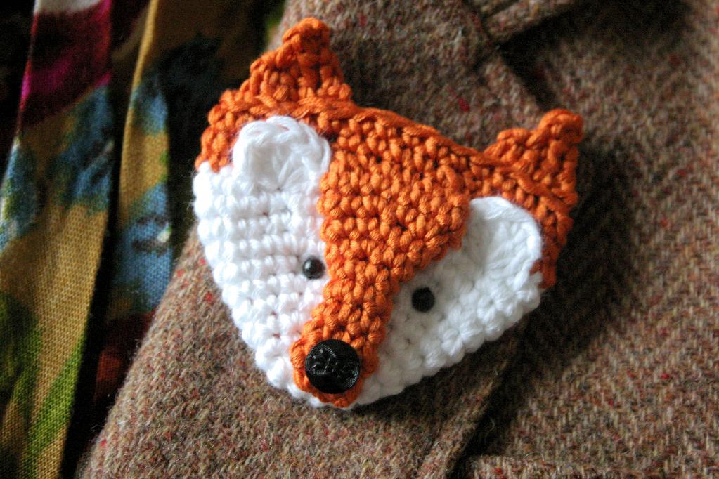 Crochet fox brooch