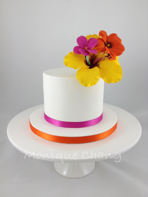 Hibiscus Pelargonium and Pansy Cake